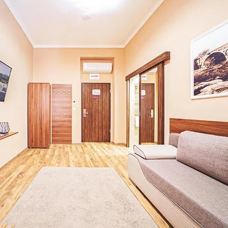 Hotel Forum 3*