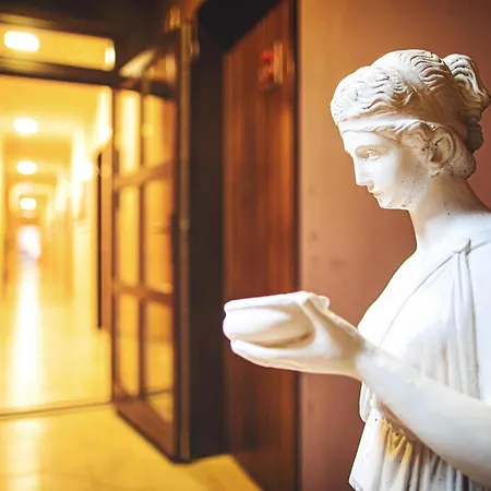 Ξενοδοχείο Forum 3*