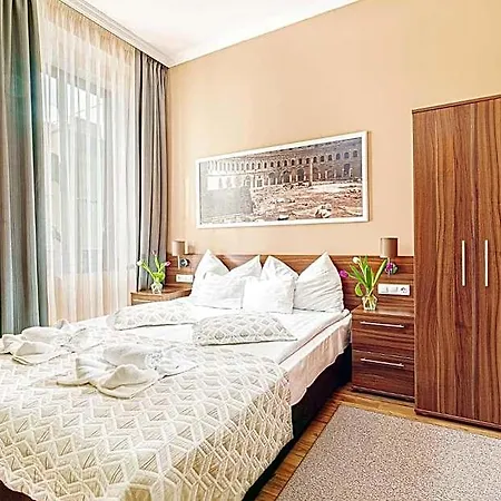 Forum Hotel 3*