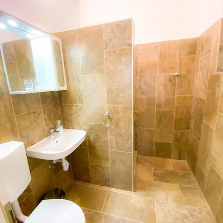 Ξενοδοχείο Forum 3*